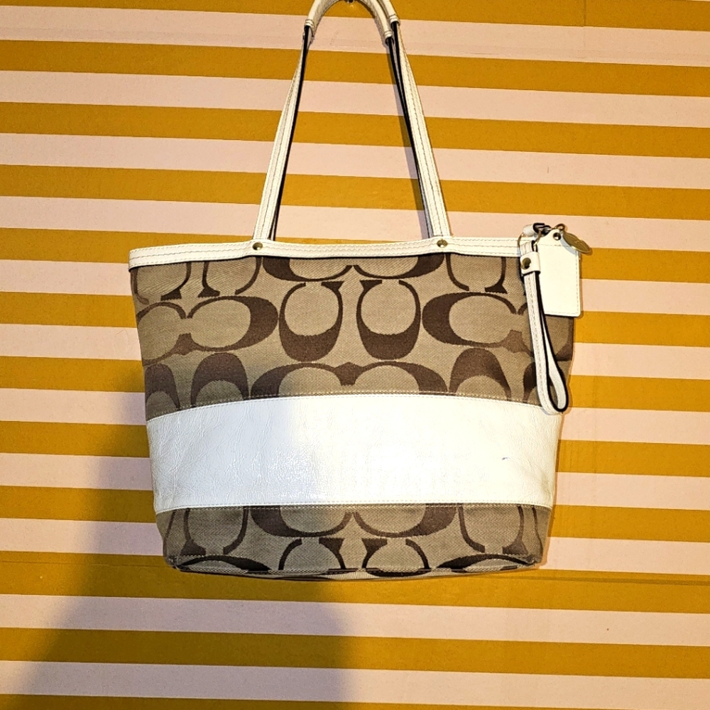 COACH F13548 Signature Brown Jacquard